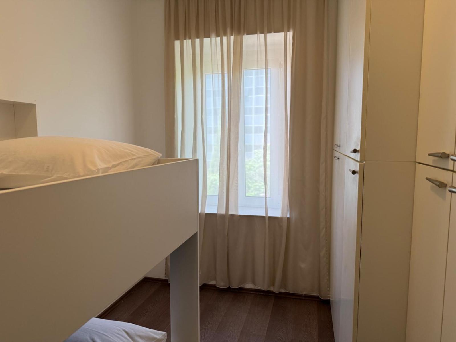 Petrus Superior - Spacious Three-room - Prestigious Location Near Diocletian's Palace And Bacvice - The Restaurants Within Walking Distance - Free Parking Provided *